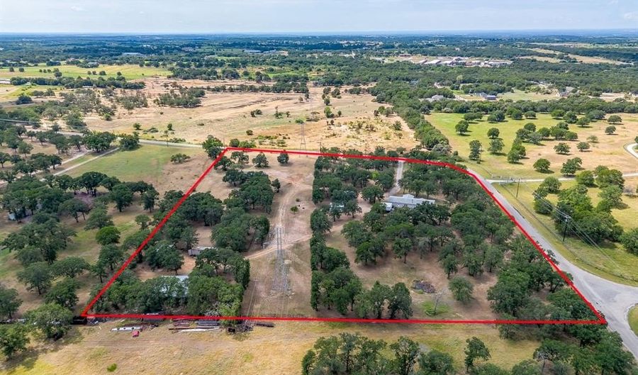 3900 Hott Ln, Weatherford, TX 76088 - 4 Beds, 2 Bath