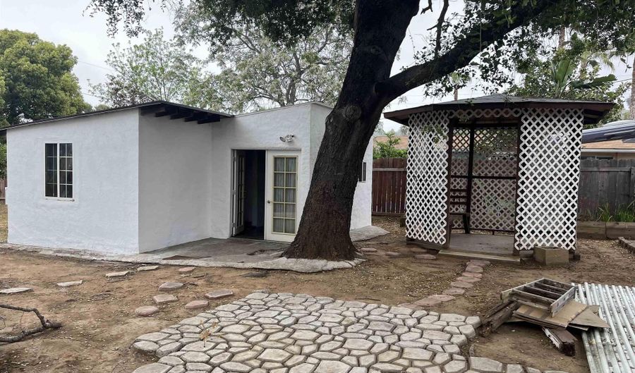 228 E 15th Ave, Escondido, CA 92025 - 4 Beds, 2 Bath