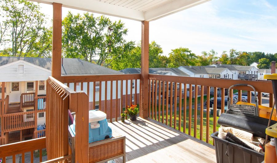 153 Cherry Hill Dr 2B, Bridgeport, CT 06606 - 2 Beds, 1 Bath