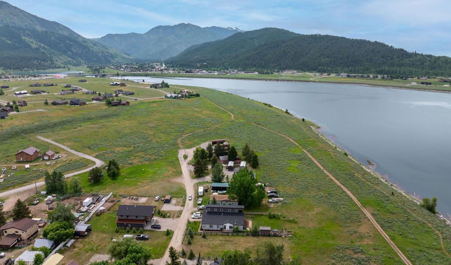 247 COTTAGE Ln, Alpine, WY 83128 - 2 Beds, 1 Bath