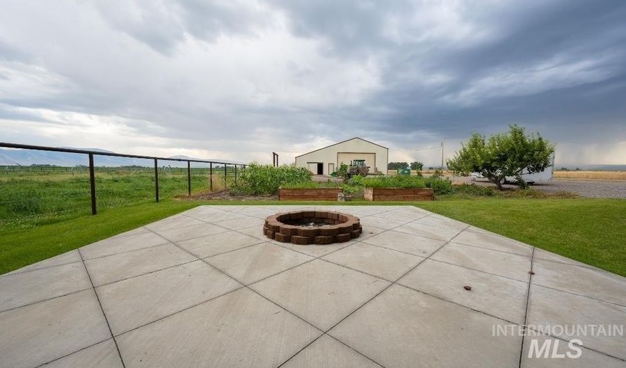 297 W 300 S, Burley, ID 83318 - 4 Beds, 4 Bath