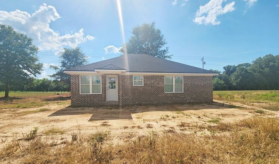 902 Lockett Station Rd, Albany, GA 31707 - 3 Beds, 2 Bath