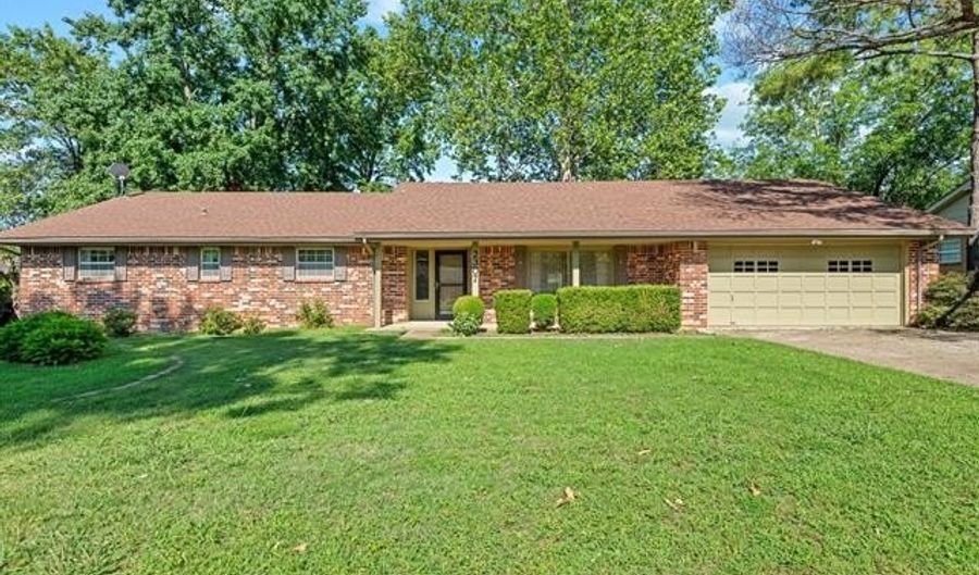 2307 Windsor Way, Bartlesville, OK 74006 - 4 Beds, 4 Bath