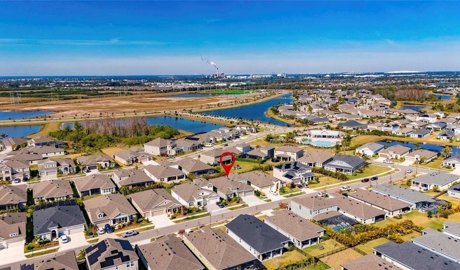 5612 LIMELIGHT Dr, Apollo Beach, FL 33572 - 5 Beds, 4 Bath