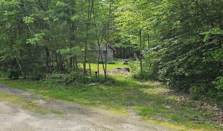 36 Brimstone Corner Rd, Antrim, NH 03440 - 3 Beds, 1 Bath