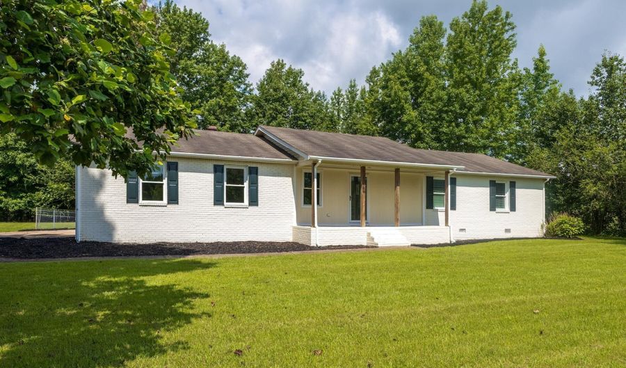 11566 Wall Triana Hwy, Ardmore, AL 35739 - 3 Beds, 2 Bath