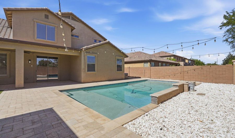 11402 W ALVARADO Rd, Avondale, AZ 85392 - 5 Beds, 4 Bath