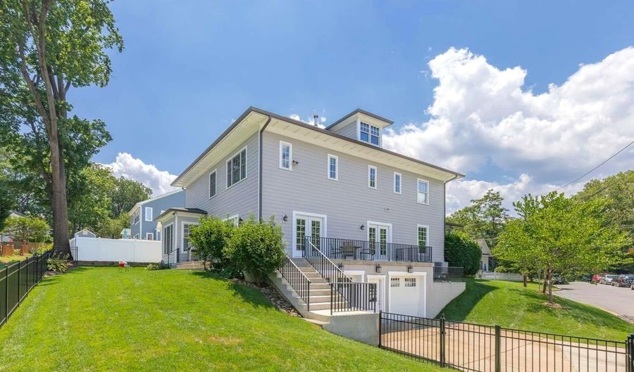 4917 BAYARD Blvd, Bethesda, MD 20816 - 6 Beds, 6 Bath