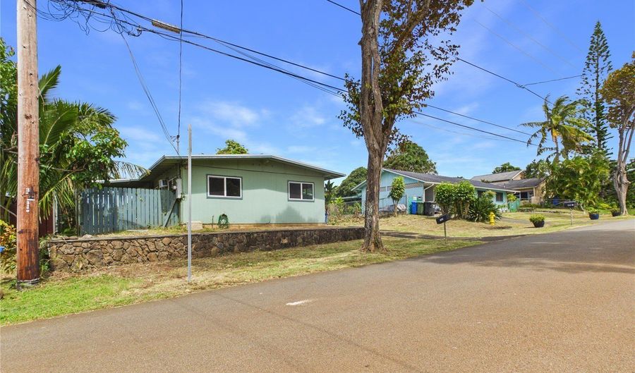 1261 Ulupii St, Kailua, HI 96734 - 3 Beds, 2 Bath