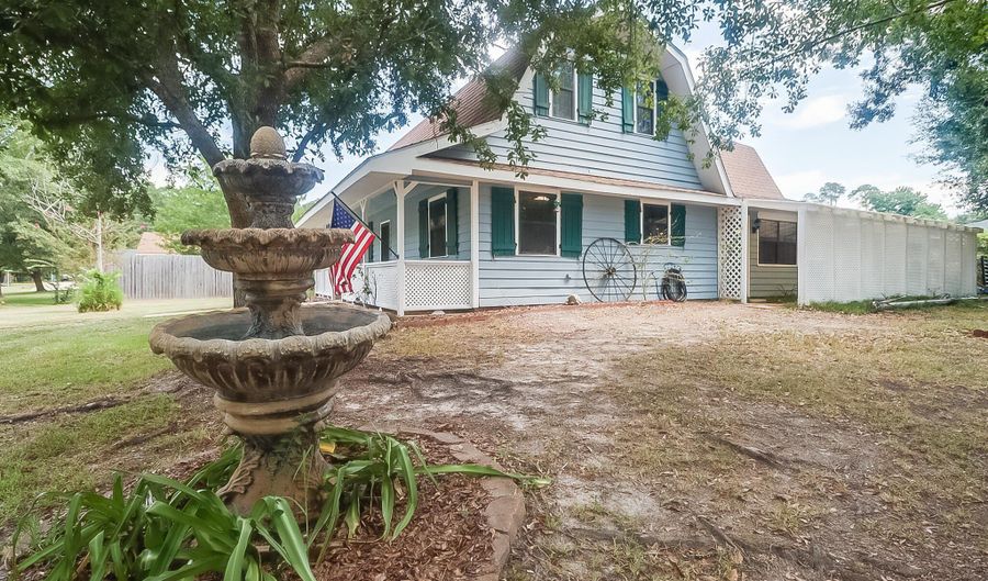 809 Jackson Blvd, Bay St. Louis, MS 39520 - 4 Beds, 4 Bath