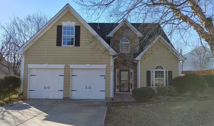 809 Brickstone Dr, Apex, NC 27502 - 4 Beds, 3 Bath