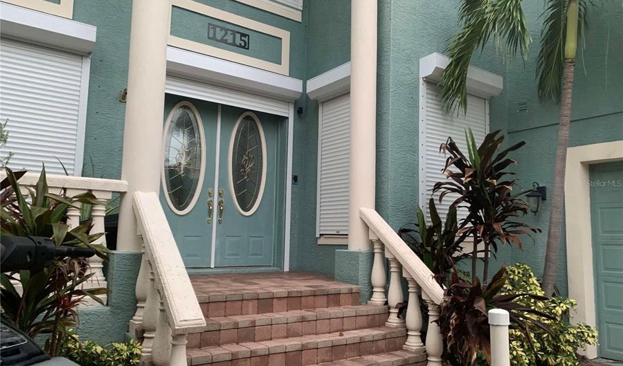 1215 ACAPPELLA Ln, Apollo Beach, FL 33572 - 4 Beds, 3 Bath