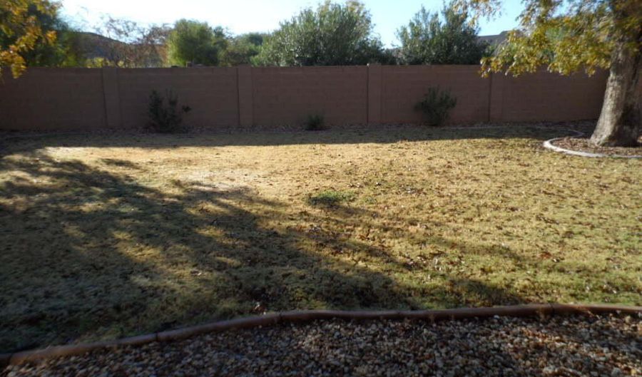 10425 W WINDSOR Ave, Avondale, AZ 85392 - 3 Beds, 2 Bath