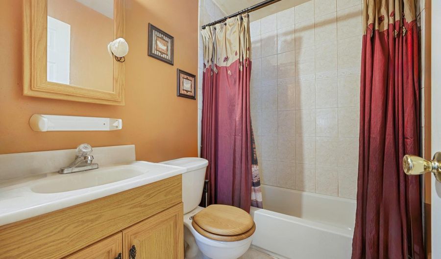 60 Overland Ave, Amityville, NY 11701 - 3 Beds, 2 Bath