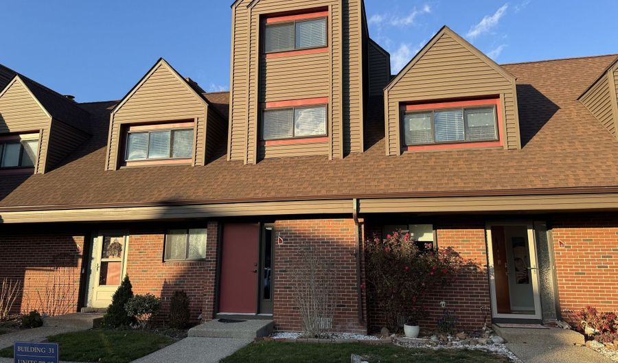 81 Montoya Dr 81, Branford, CT 06405 - 2 Beds, 1 Bath