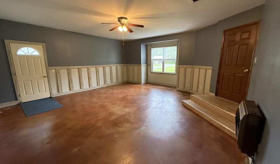 80 Green Ln, Batesville, AR 72501 - 4 Beds, 2 Bath