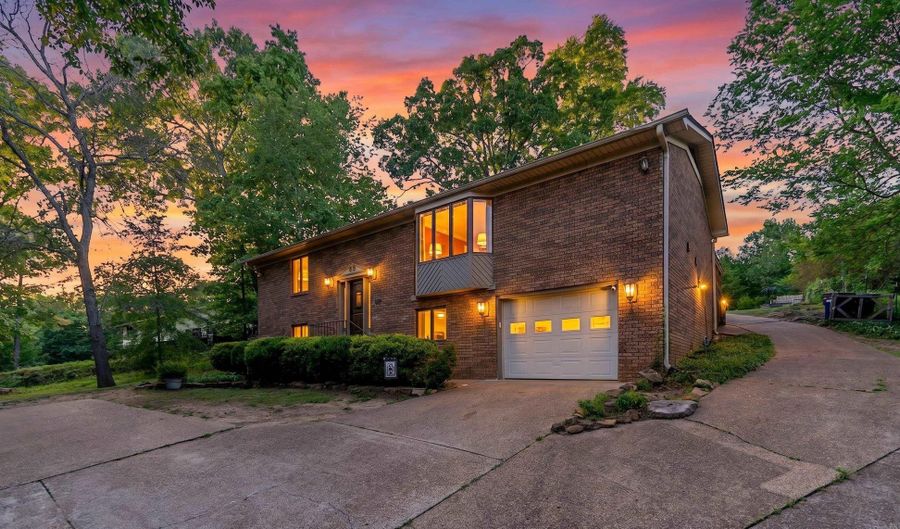 2125 Duffer Ln, Batesville, AR 72501 - 5 Beds, 3 Bath