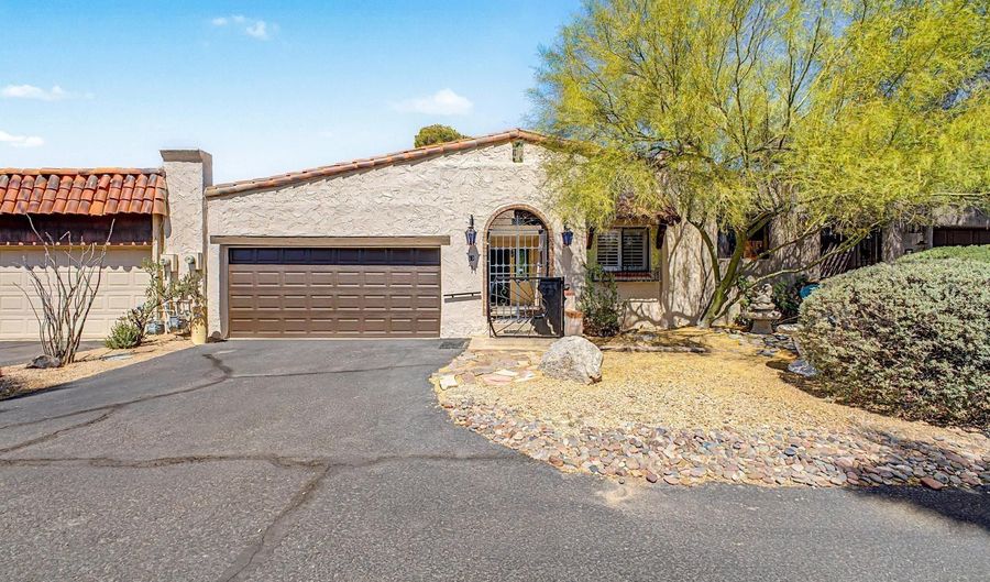 37210 N Tranquil Trl 13, Carefree, AZ 85377 - 2 Beds, 2 Bath