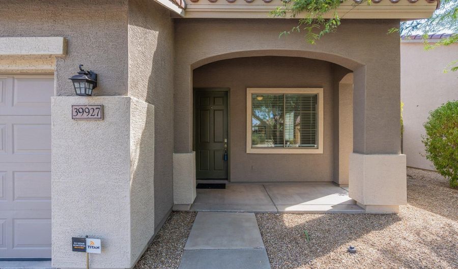 39927 N MESSNER Way, Anthem, AZ 85086 - 4 Beds, 3 Bath