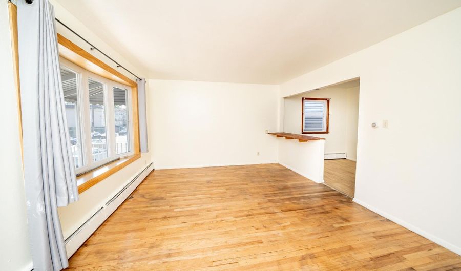 773 AVENUE E 1, Bayonne, NJ 07002 - 3 Beds, 1 Bath