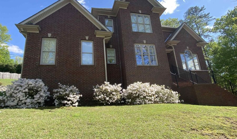 112 KINGSLEY Ct, Alabaster, AL 35007 - 4 Beds, 5 Bath
