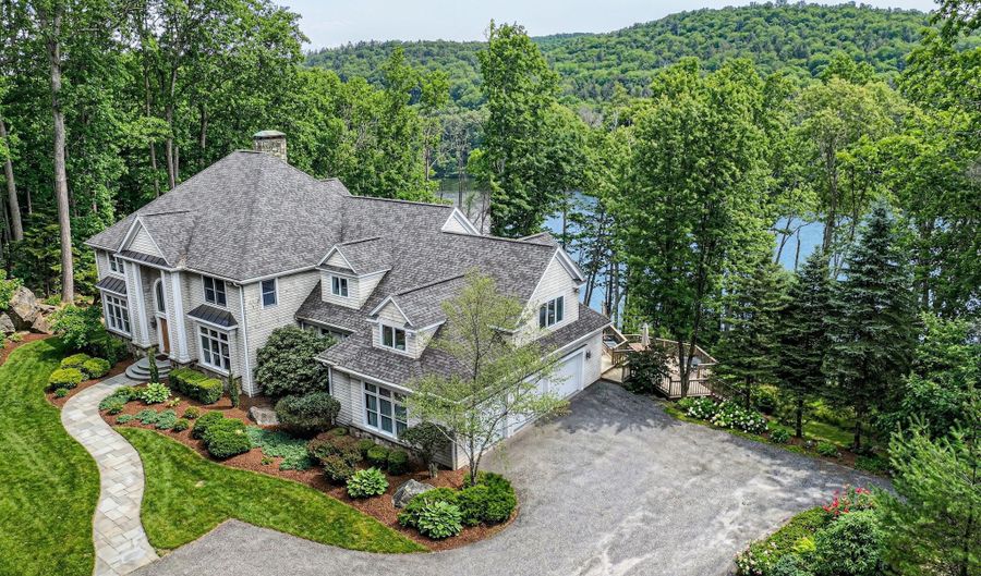 62 Riverford Rd, Brookfield, CT 06804 - 5 Beds, 5 Bath