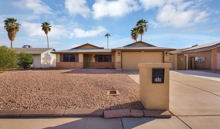 1511 W MESQUITE St, Chandler, AZ 85224 - 3 Beds, 2 Bath