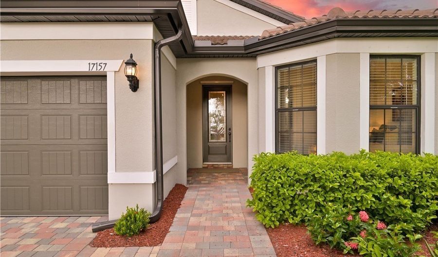 17157 Oakstead Dr, Alva, FL 33920 - 2 Beds, 2 Bath