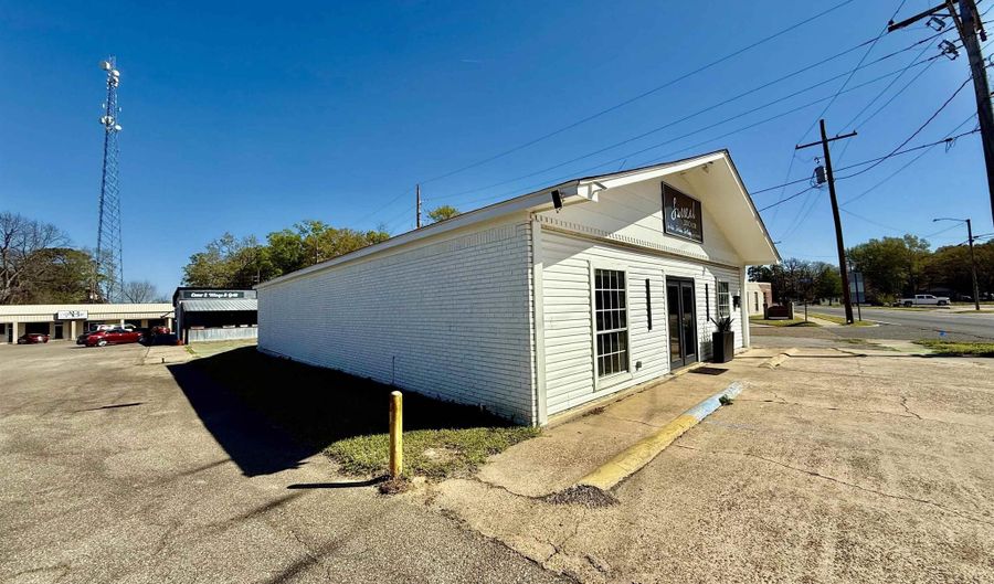 675 E MADISON Ave, Bastrop, LA 71220 - 0 Beds, 0 Bath