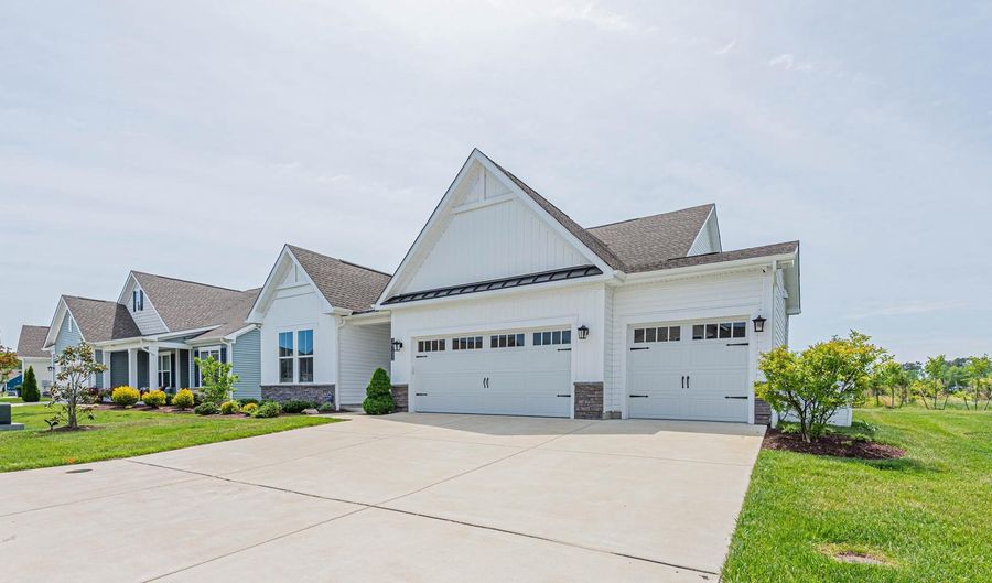36152 WINDSOR PARK Dr, Frankford, DE 19945 - 4 Beds, 3 Bath