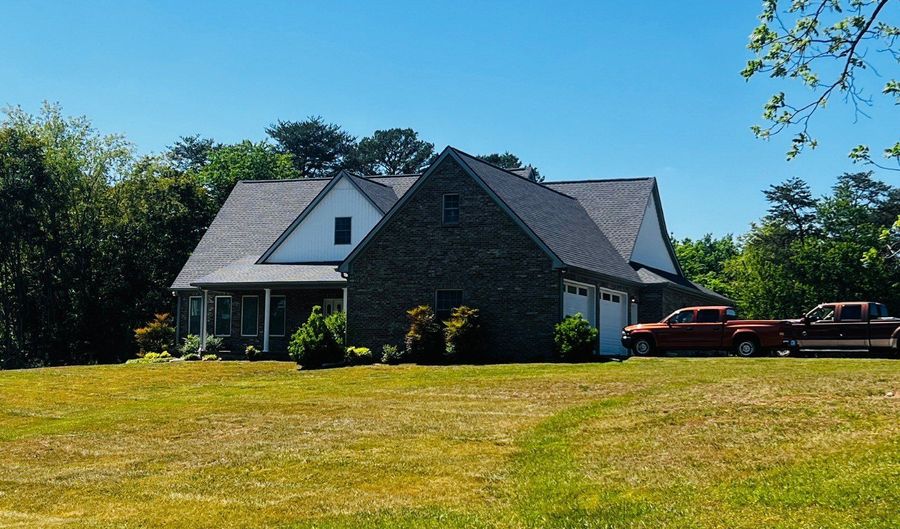 1572 Haddix Rd, Albany, KY 42602 - 3 Beds, 3 Bath