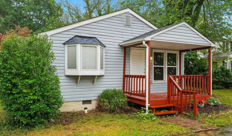 8615 MYRTLE Ave, Bowie, MD 20715 - 3 Beds, 2 Bath