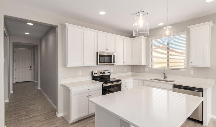 1275 E JAHNS Dr, Casa Grande, AZ 85122 - 3 Beds, 2 Bath