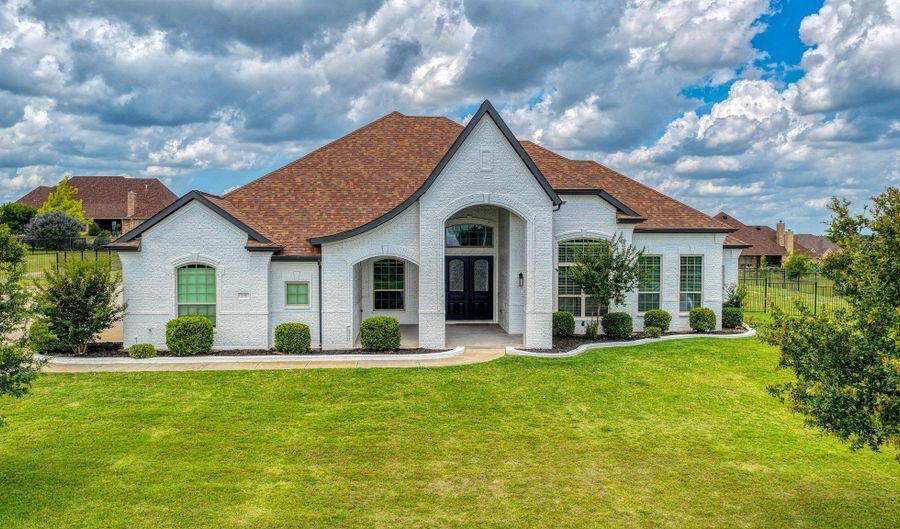 235 Bearclaw Cir, Aledo, TX 76008 - 4 Beds, 4 Bath