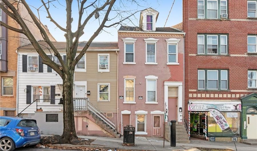 318 N 7th St 318, Allentown, PA 18102 - 5 Beds, 3 Bath