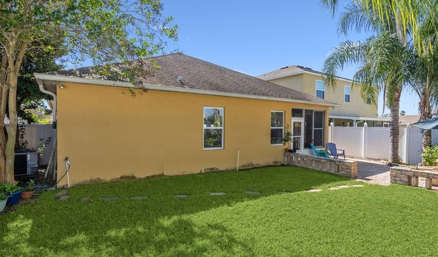 1183 BERKLEY RIDGE Ln, Auburndale, FL 33823 - 3 Beds, 2 Bath