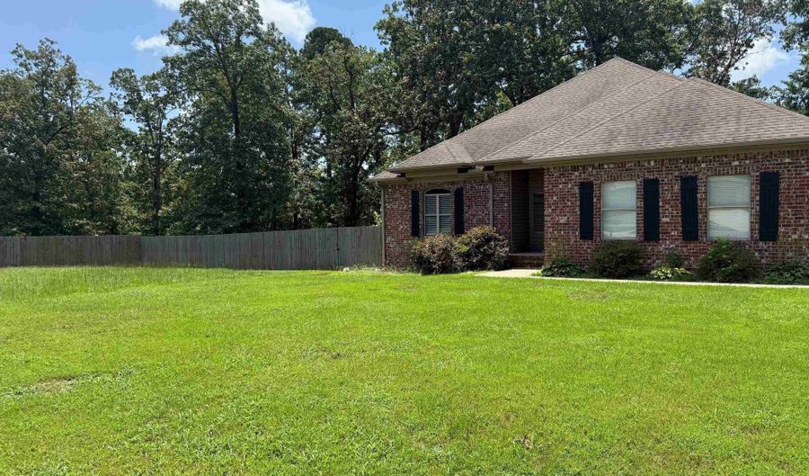 8705 Wingate Dr, Benton, AR 72019 - 4 Beds, 2 Bath