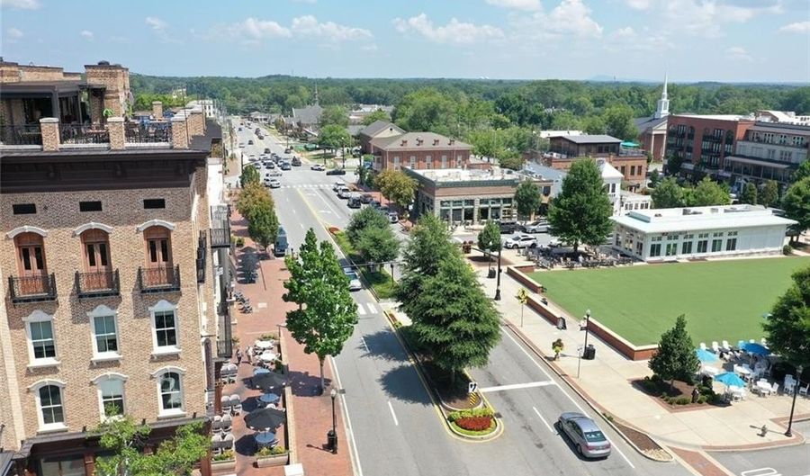 3196 Buck Way, Alpharetta, GA 30004 - 4 Beds, 4 Bath