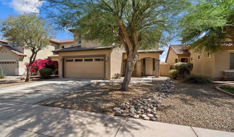 973 E CORRAL St, Avondale, AZ 85323 - 3 Beds, 3 Bath