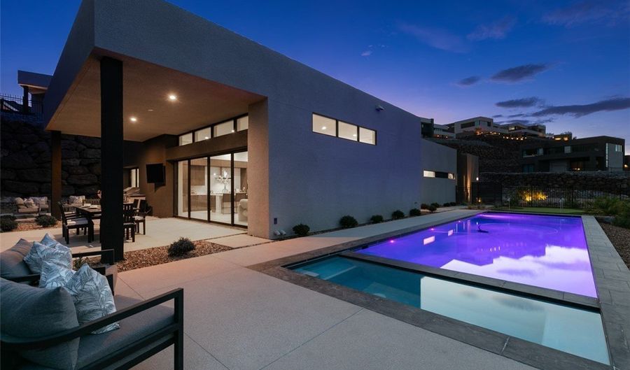623 Dragon Mountain Ct, Henderson, NV 89012 - 4 Beds, 4 Bath
