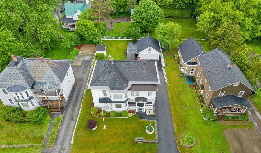 4 Long St, Barre, VT 05641 - 5 Beds, 3 Bath