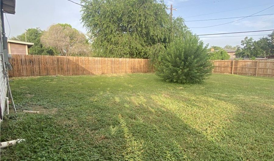 1204 Rose Dr, Alice, TX 78332 - 3 Beds, 2 Bath