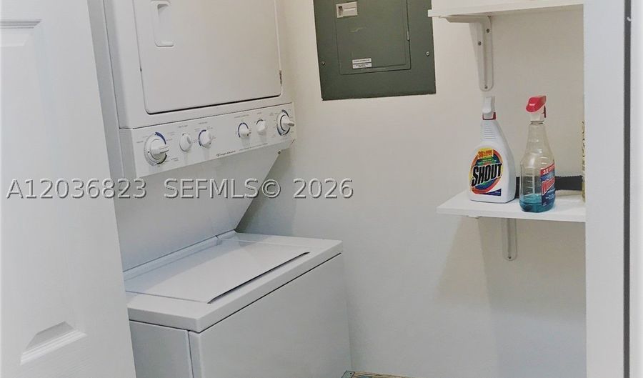 3564 Magellan Cir 214-1, Aventura, FL 33180 - 2 Beds, 2 Bath