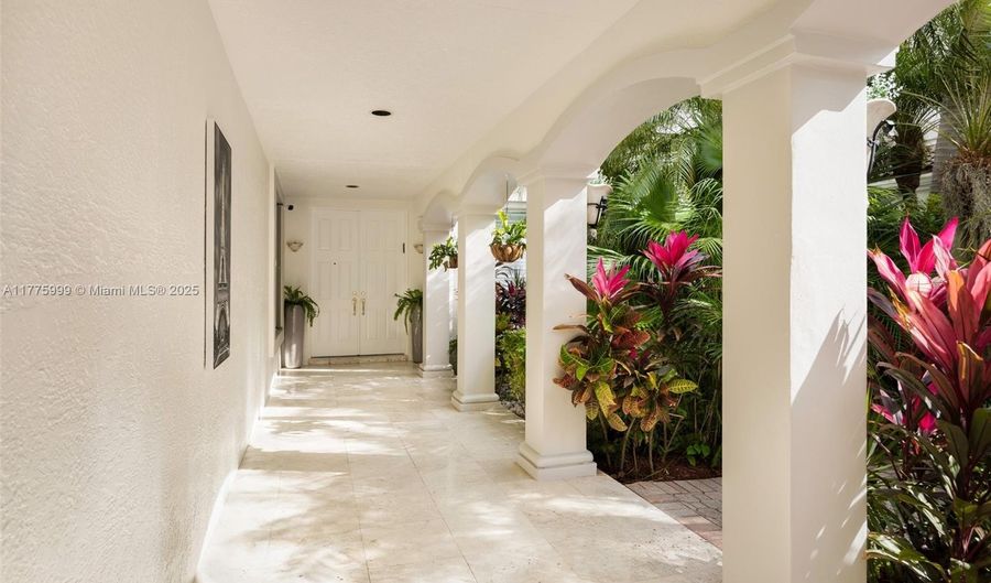 3707 NE 214th St 14, Aventura, FL 33180 - 5 Beds, 6 Bath