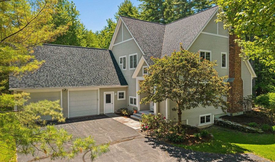 73 Pipers Point Ln, Alton, NH 03809 - 3 Beds, 3 Bath