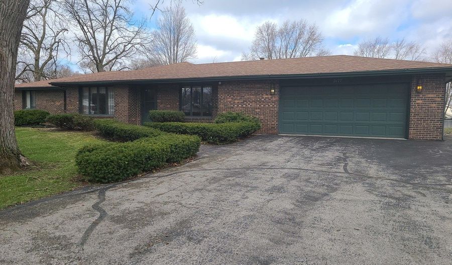 2677 E Heritage Dr, Kankakee, IL 60901 - 3 Beds, 2 Bath