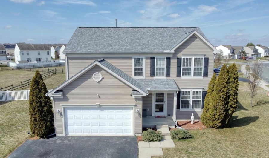 16 E LONE TREE Dr, Camden, DE 19934 - 4 Beds, 4 Bath