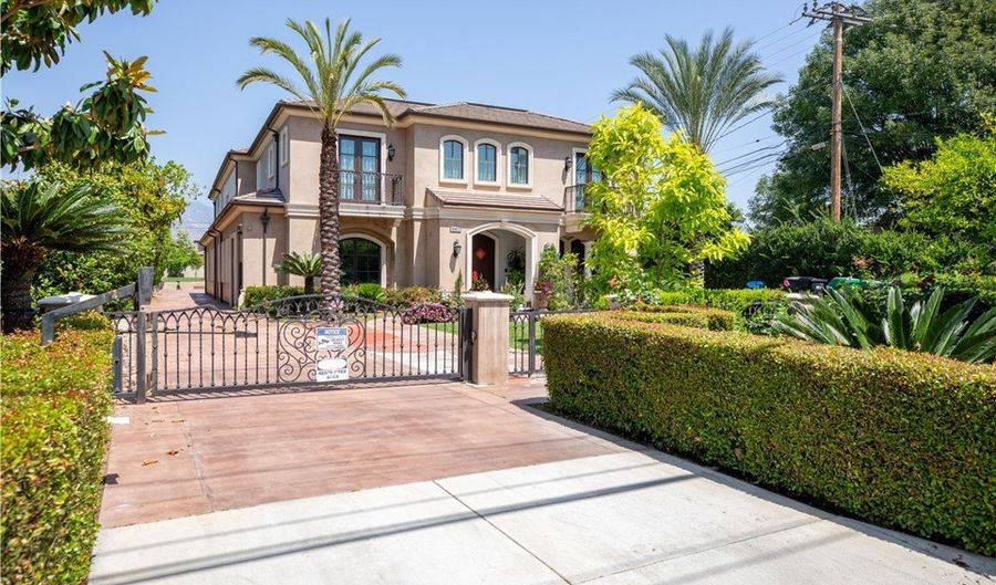 481 W Live Oak Ave, Arcadia, CA 91007 - 6 Beds, 8 Bath