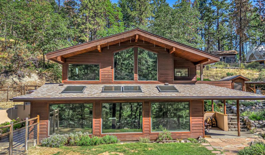 2175 Tolman Creek Rd, Ashland, OR 97520 - 3 Beds, 2 Bath