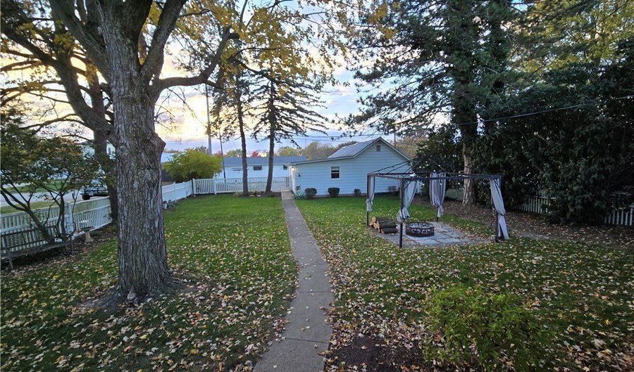 212 N Main St, Ansonia, OH 45303 - 3 Beds, 2 Bath